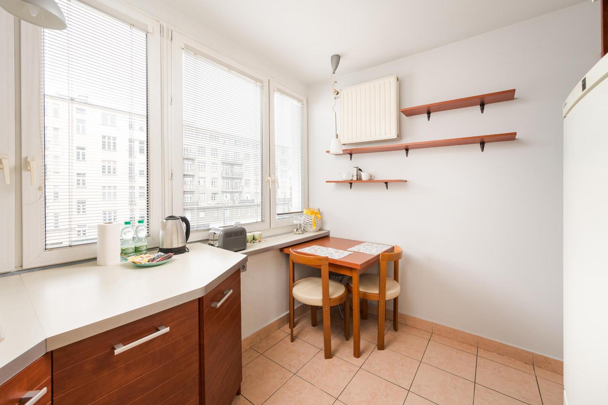 Stay With Friends In Warsaw Apartment Eksteriør bilde